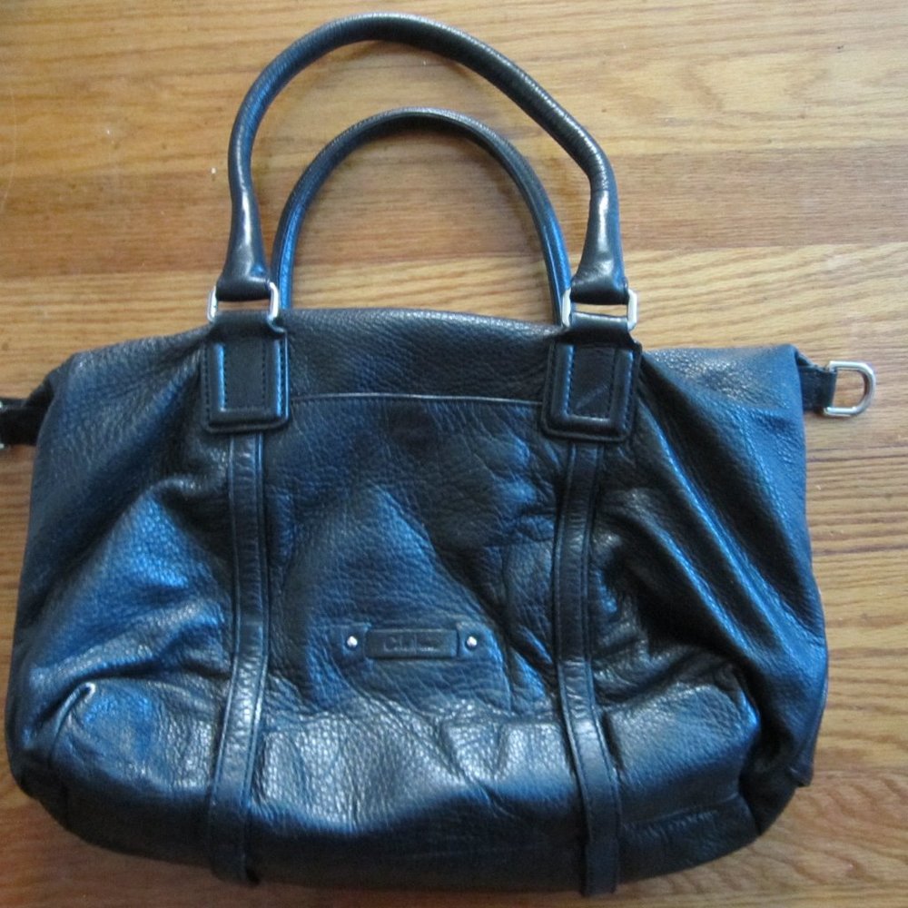 COLE HAAN BLACK LEATHER PURSE